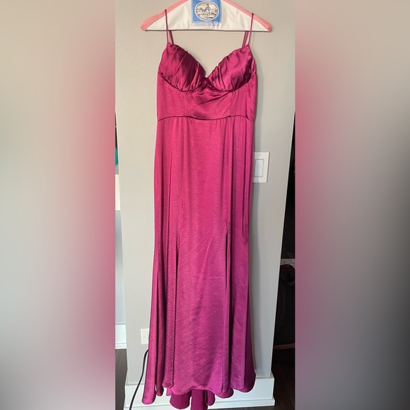 Selfie Leslie Bronte High Split Gathered Bust Maxi Dress Magenta - Picture 10 of 11
